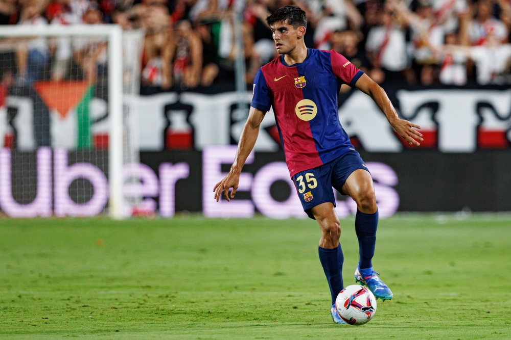 „Er bekommt nicht die Anerkennung, die er verdient“: Flick über Gerard Martins 100 Spiele für Barcelona